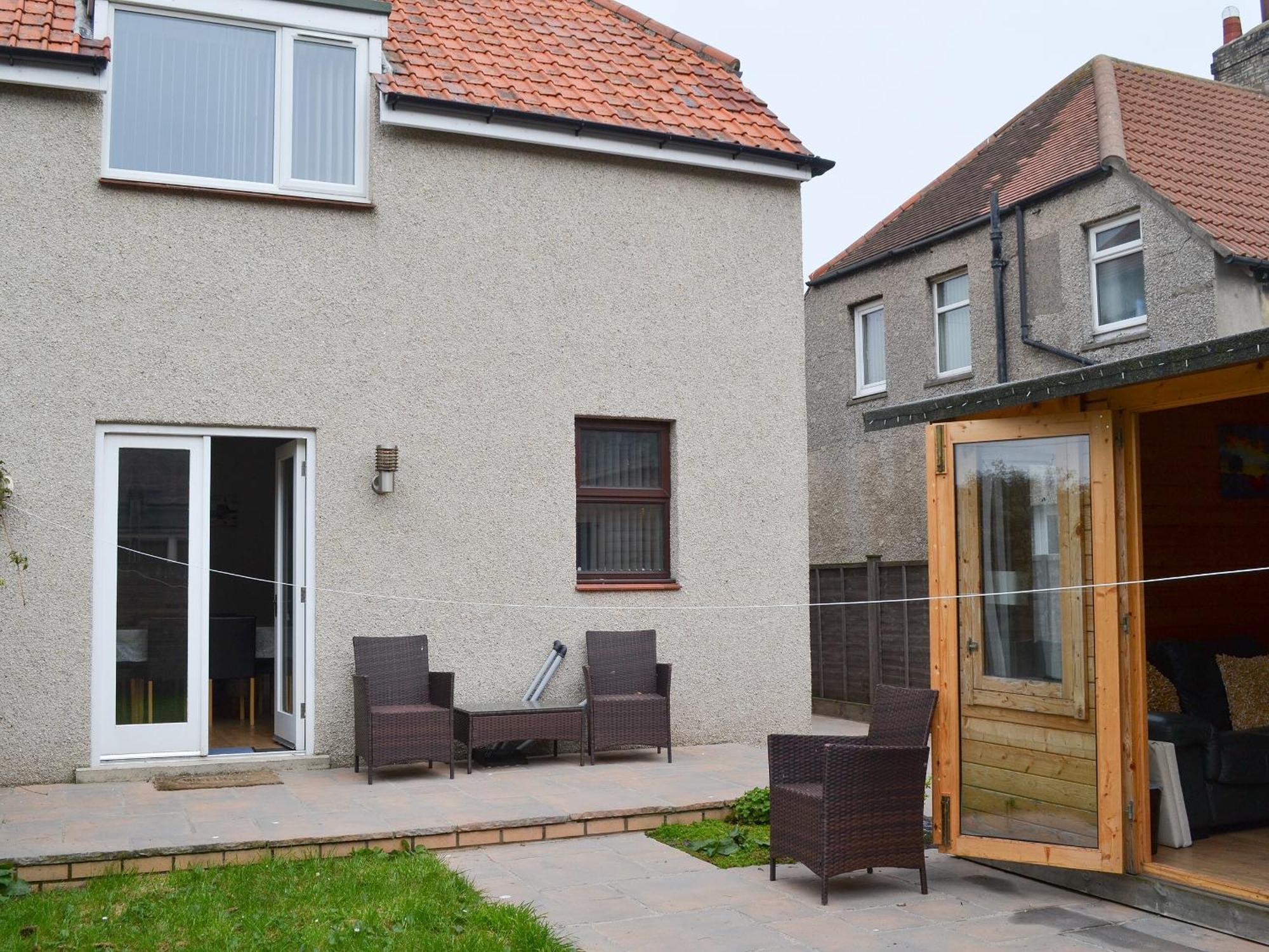 Lynbank Villa Seahouses Exterior photo